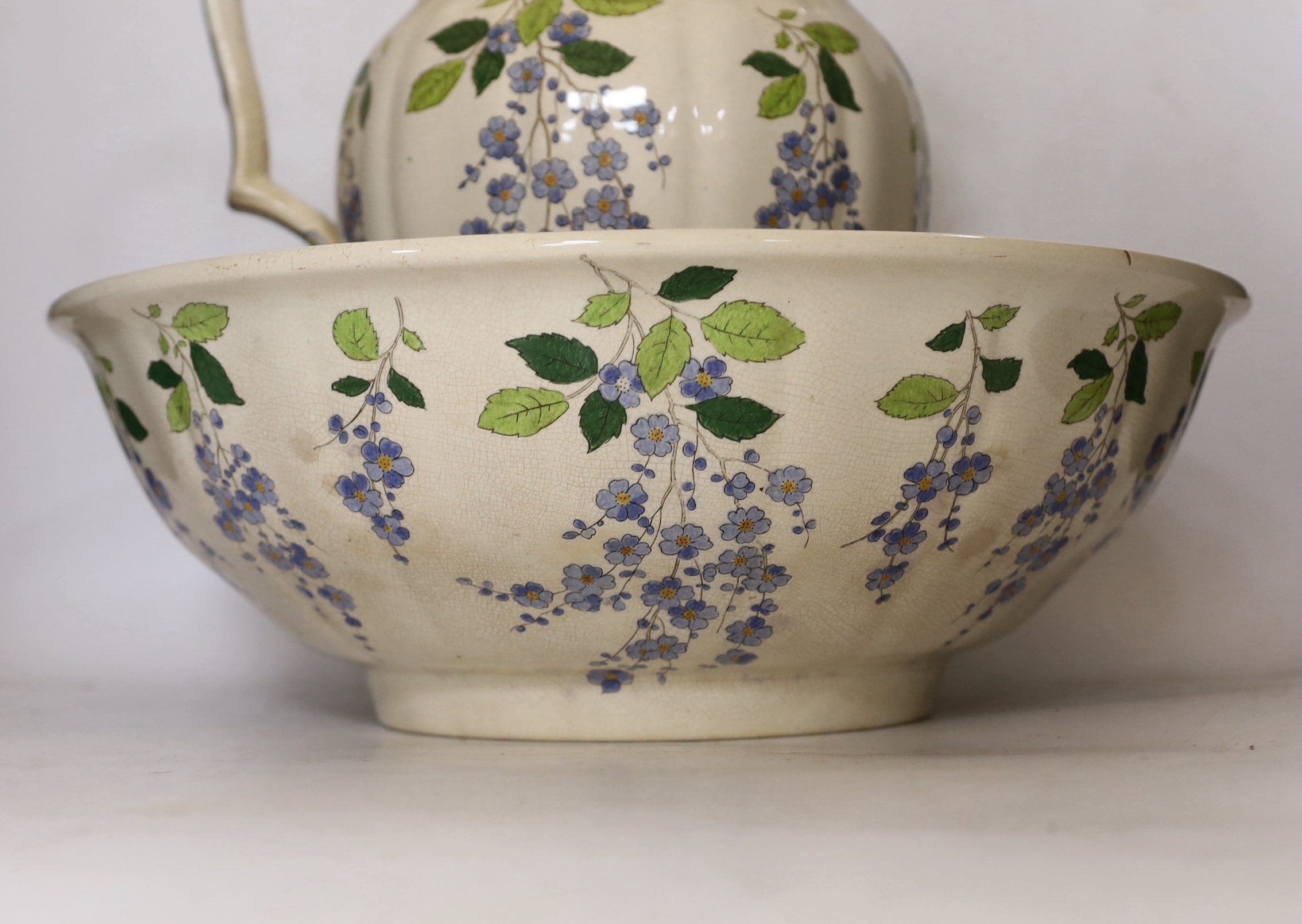 A Mintons earthenware toilet set